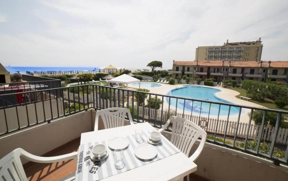 Residence Porto Sole カヴァッリーノ・トレポルティ エクステリア 写真