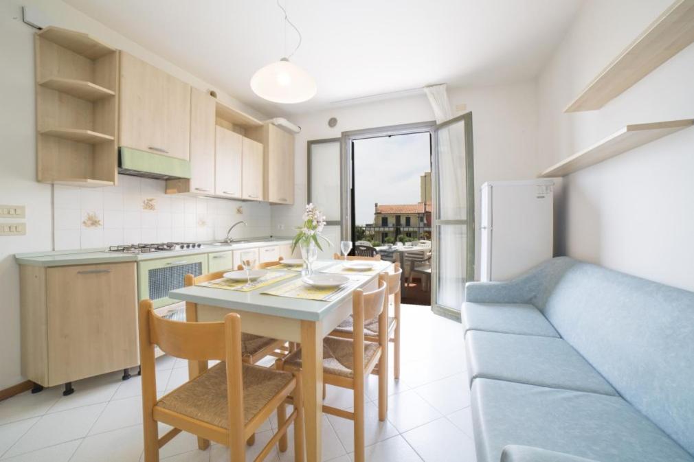 Residence Porto Sole カヴァッリーノ・トレポルティ エクステリア 写真