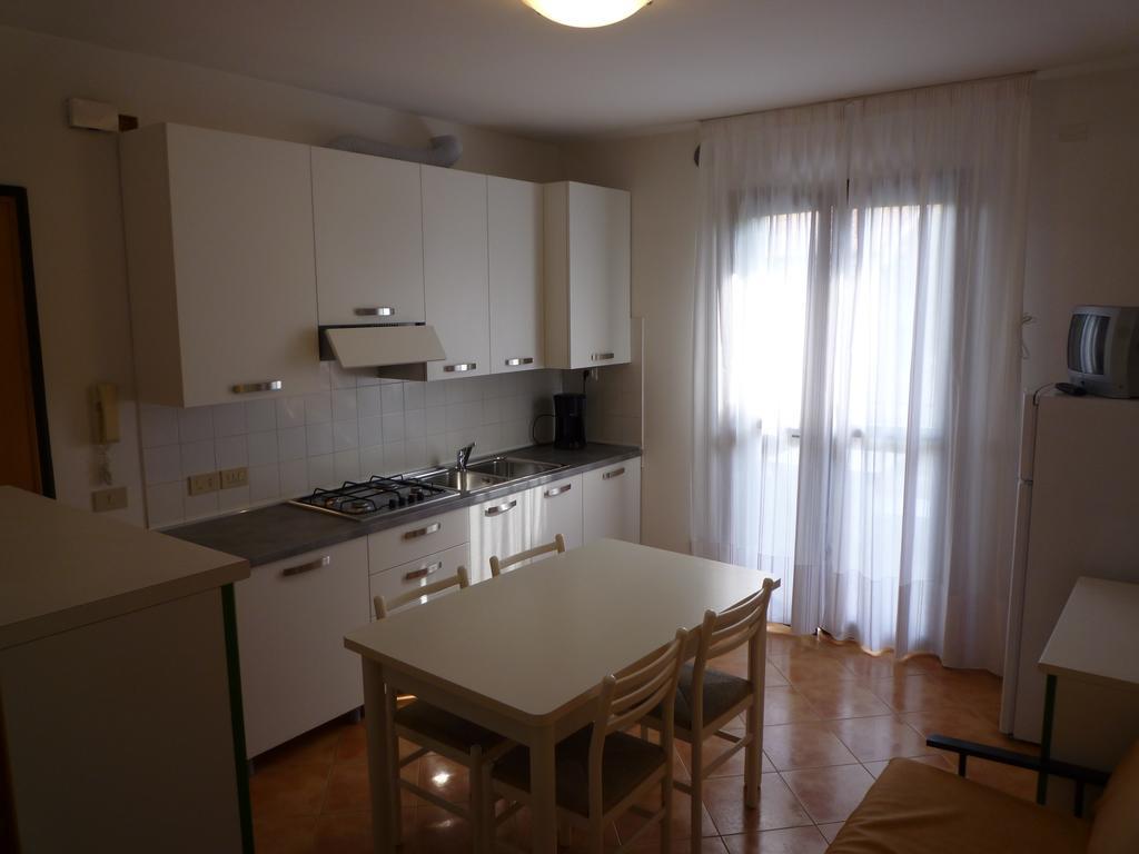 Residence Porto Sole カヴァッリーノ・トレポルティ エクステリア 写真